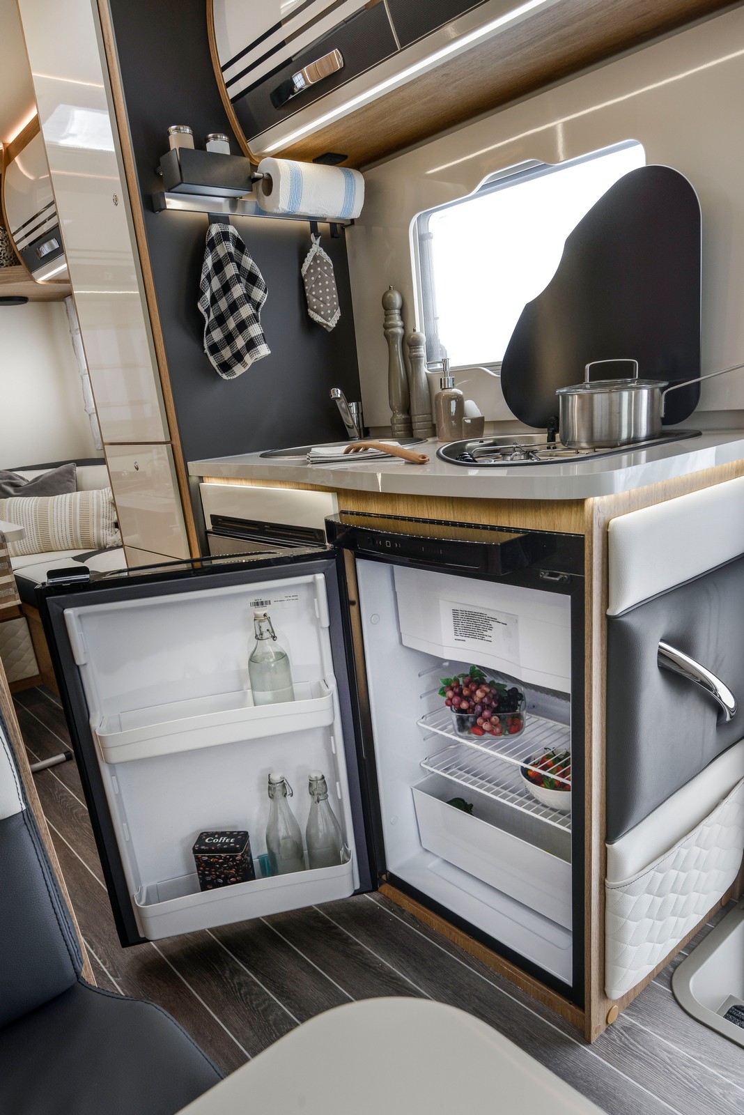 navigator 5 berth motorhome hire