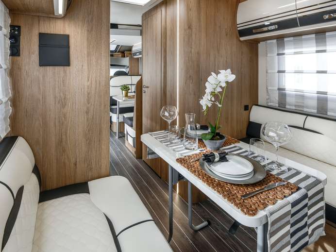 navigator 5 berth motorhome hire